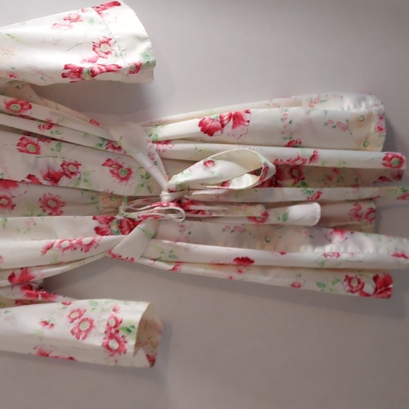 CABERNET ROBE ( LARGE) - Picture 10 of 10